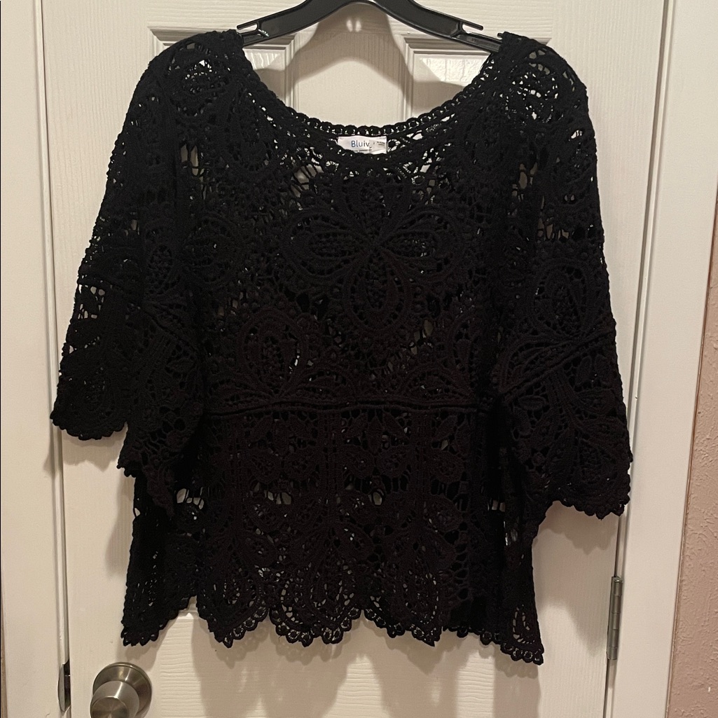 Bluivy Black Crochet Lace Blouse